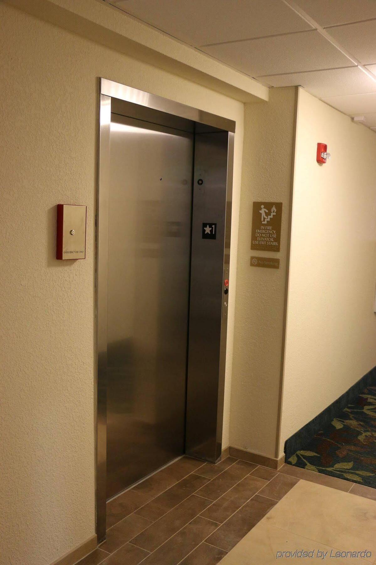 Candlewood Suites Bloomington By Ihg Exterior photo
